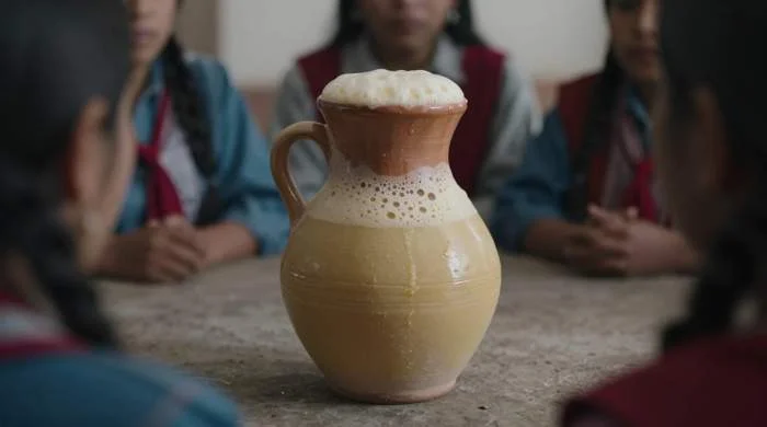 Chicha servita come bevanda dal forte valore sociale durante il controllo coloniale