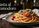 Plato de pasta italiana con salsa de tomate fresca en primer plano