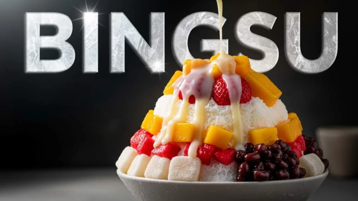 Bingsu coreano con ghiaccio tritato soffice e topping dolci servito in una ciotola
